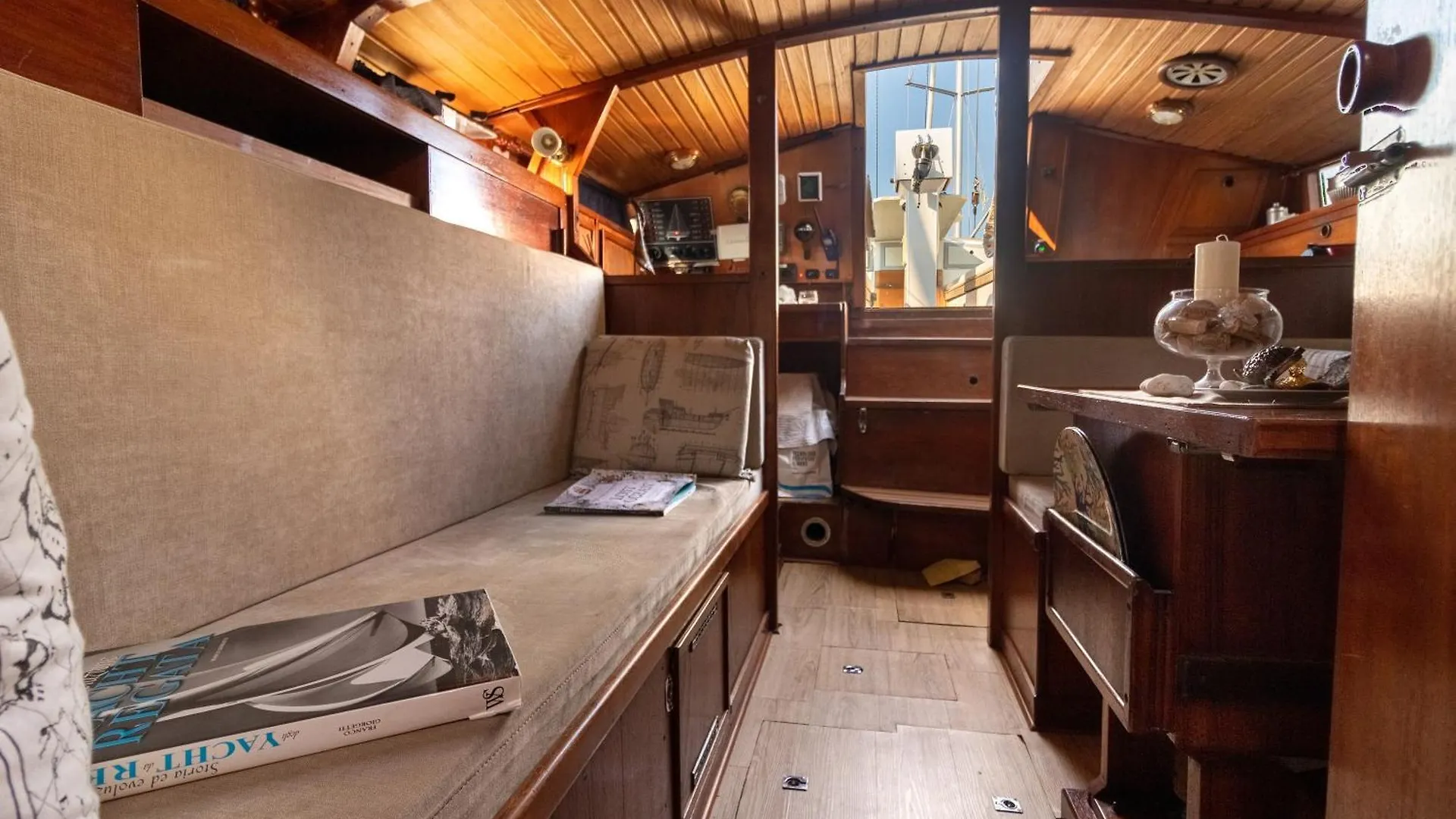 보트호텔 Quo Vadis Yacht 호텔 바리