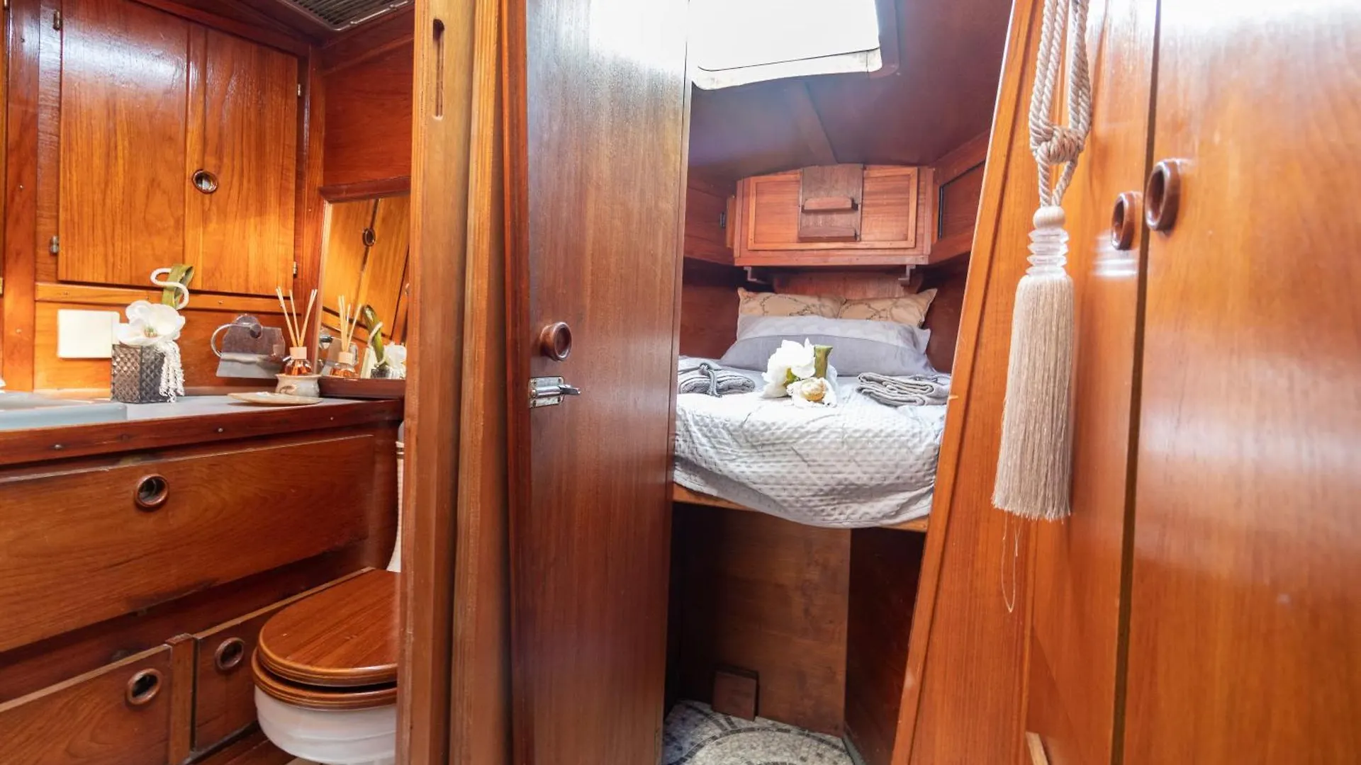 Quo Vadis Yacht 호텔 바리 보트호텔
