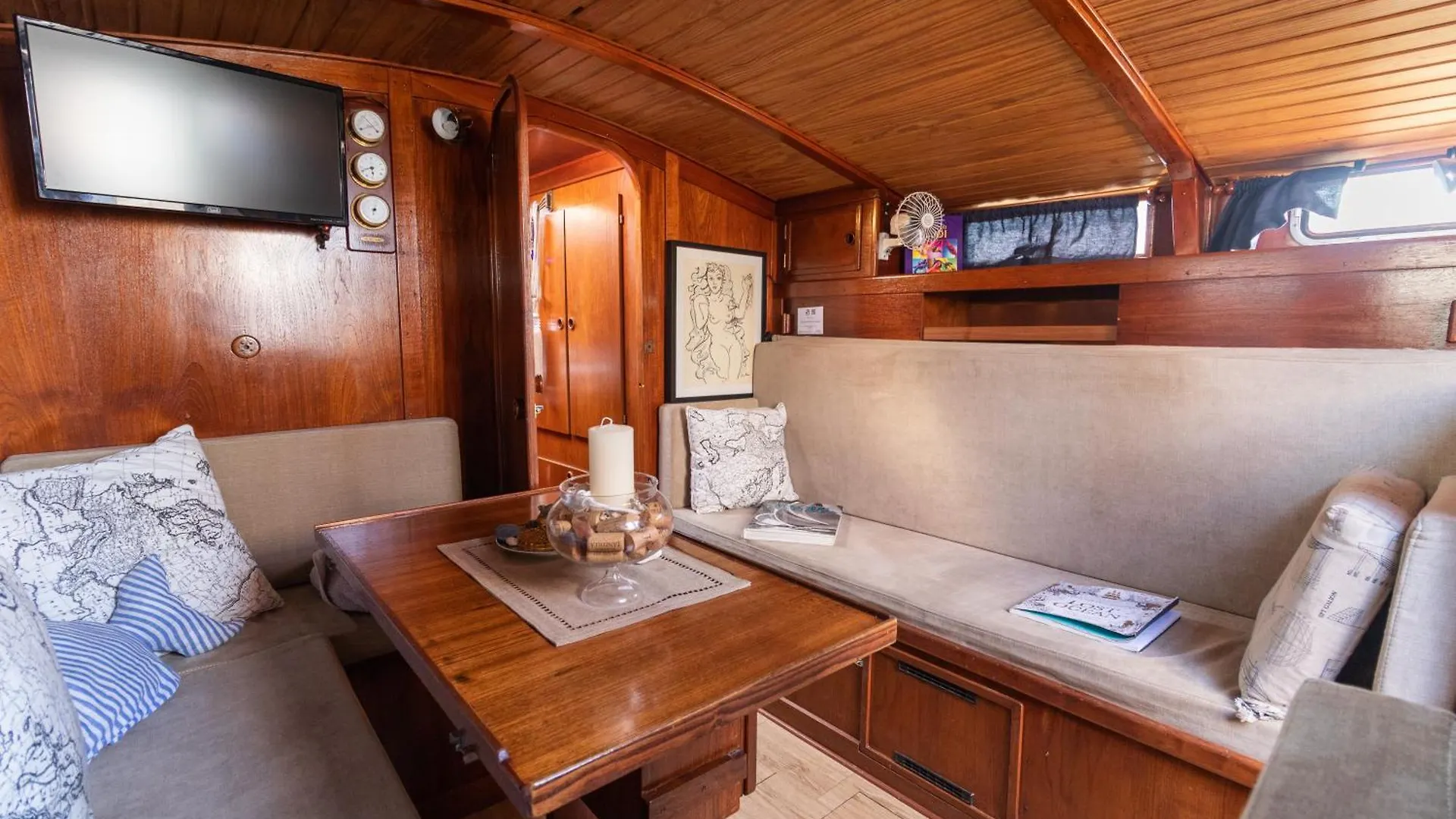 Quo Vadis Yacht Hotel Bari Italië